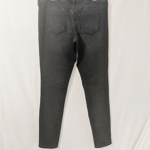 Universal Thread Black Denim Jeans 12/31L - Picture 4 of 6